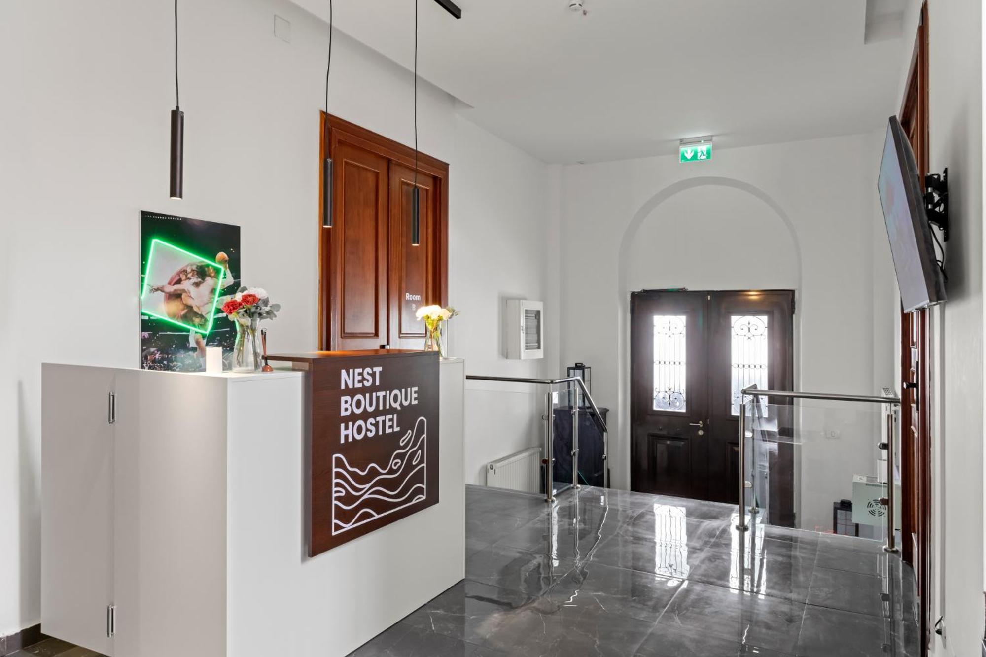 Nest Boutique Hostel Bucarest Extérieur photo