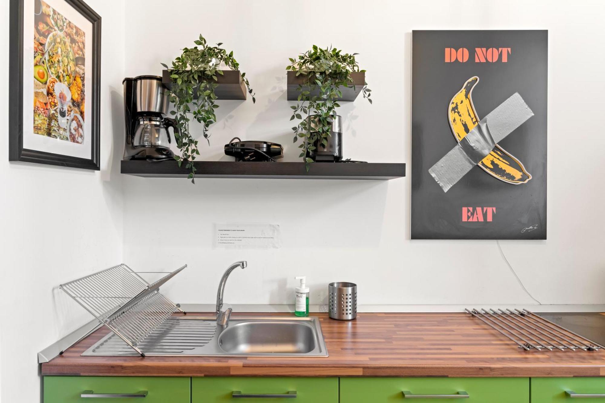 Nest Boutique Hostel Bucarest Extérieur photo