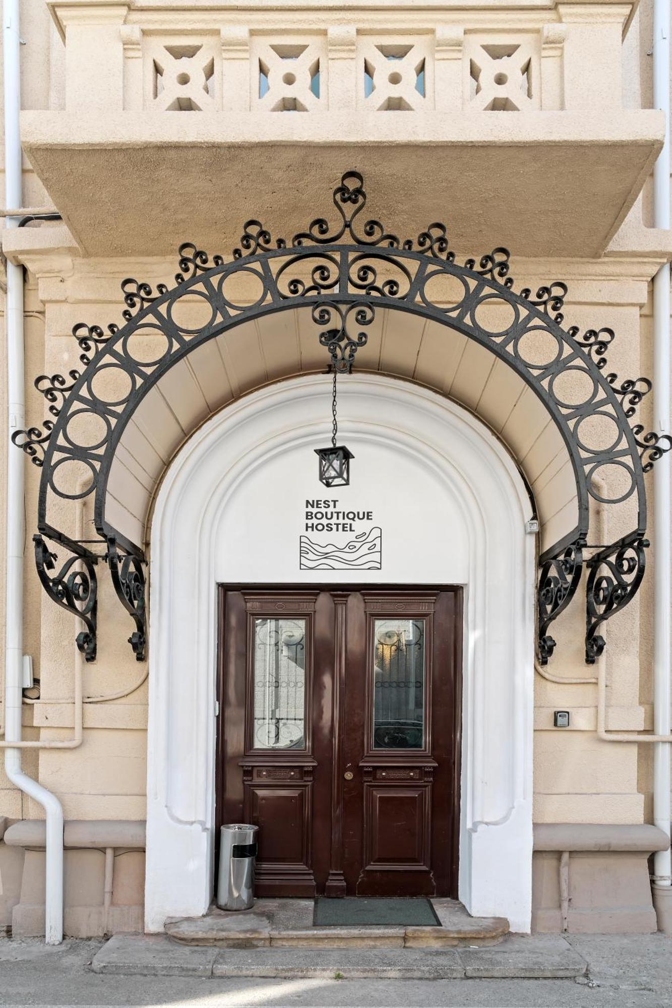 Nest Boutique Hostel Bucarest Extérieur photo